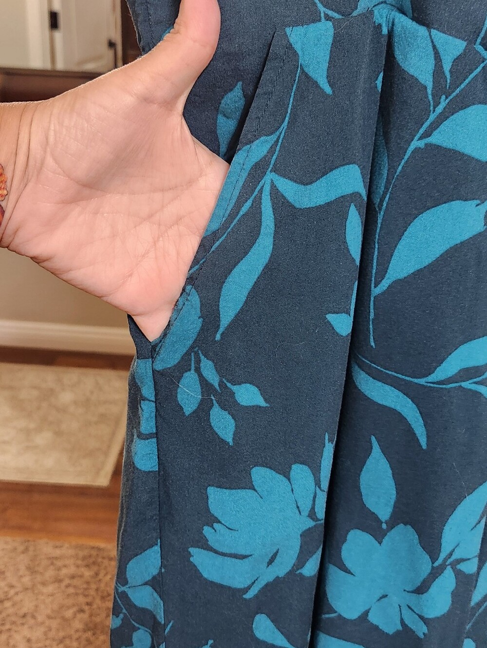 Torrid Challis High Rise Pull On Wide Leg Pant Blue Green Floral 1 / 1X EUC - Picture 5 of 10